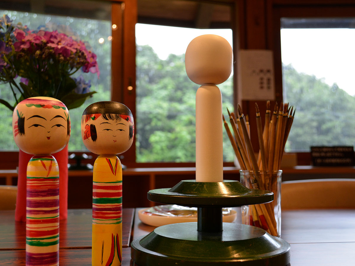Yajiro Kokeshi Village_2